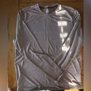 Under Armour EUC Large Long Sleeve Tee